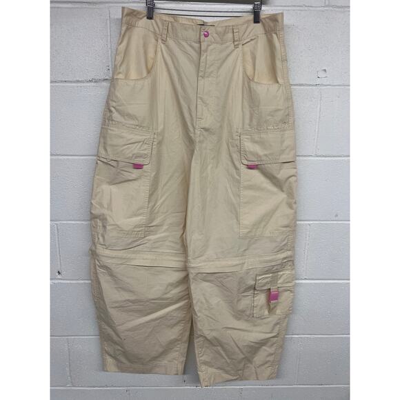 Urban Outfitters Sz L Cream Stone Rave
Cargo Pants Convertible high rise - Picture 3 of 6
